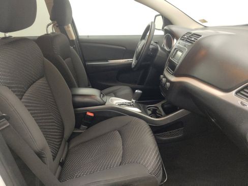 Used 2017 Dodge Journey SXT w/ Comfort/Convenience Group AWD/4WD image 21