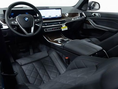 New 2026 BMW X5 xDrive50e w/ Climate Comfort Package image 22