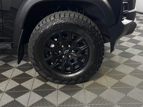 Used 2025 Chevrolet Colorado Trail Boss image 12