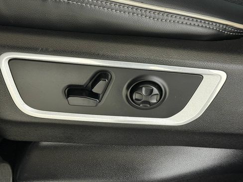 Used 2020 RAM 1500 Laramie w/ Sport Appearance Package AWD/4WD image 60
