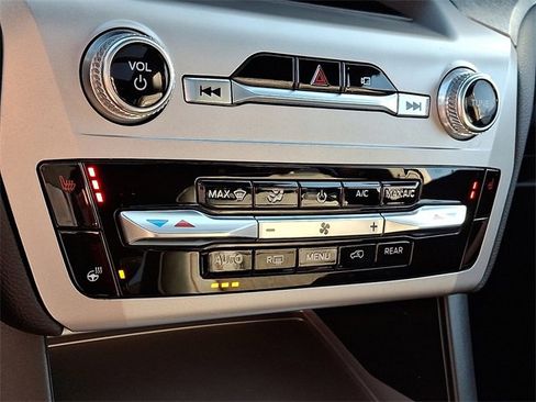 Certified 2022 Ford Explorer Timberline image 17