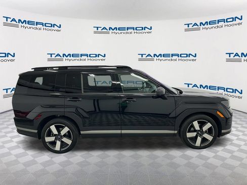 Used 2025 Hyundai Santa Fe Limited FWD image 6