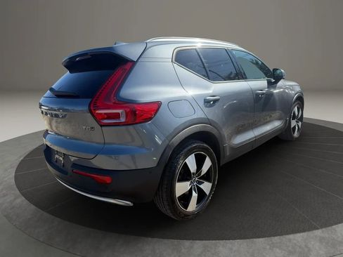 Used 2019 Volvo XC40 T5 Momentum AWD/4WD image 5
