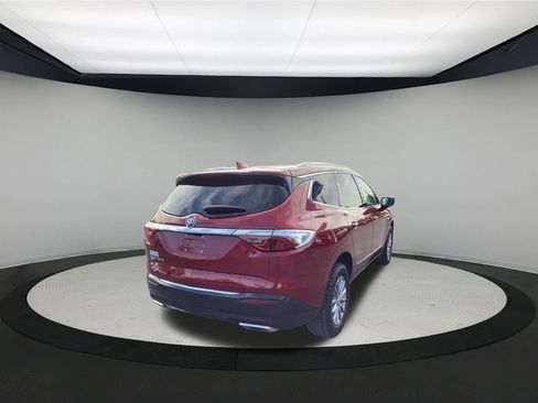 Used 2024 Buick Enclave Premium image 8