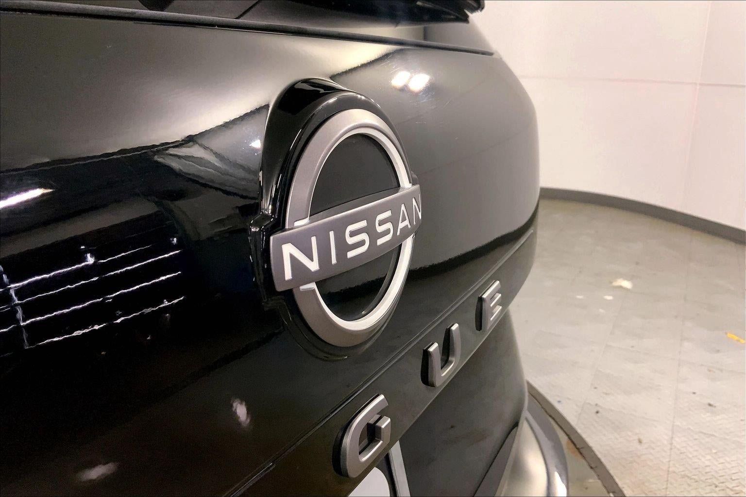Used 2025 Nissan Rogue SV FWD image 29