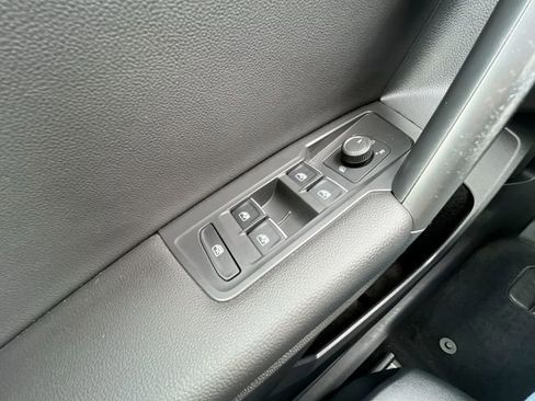 Certified 2021 Volkswagen Tiguan S image 13