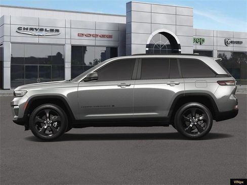 New 2025 Jeep Grand Cherokee Limited image 3