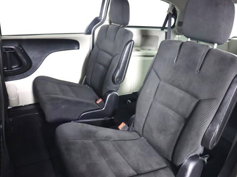 Used 2016 Dodge Grand Caravan SE w/ Quick Order Package 29E SE image 24