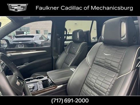Used 2025 Cadillac Escalade Sport Platinum AWD/4WD image 14