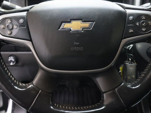 Used 2022 Chevrolet Colorado LT w/ Fleet Safety Package image 18