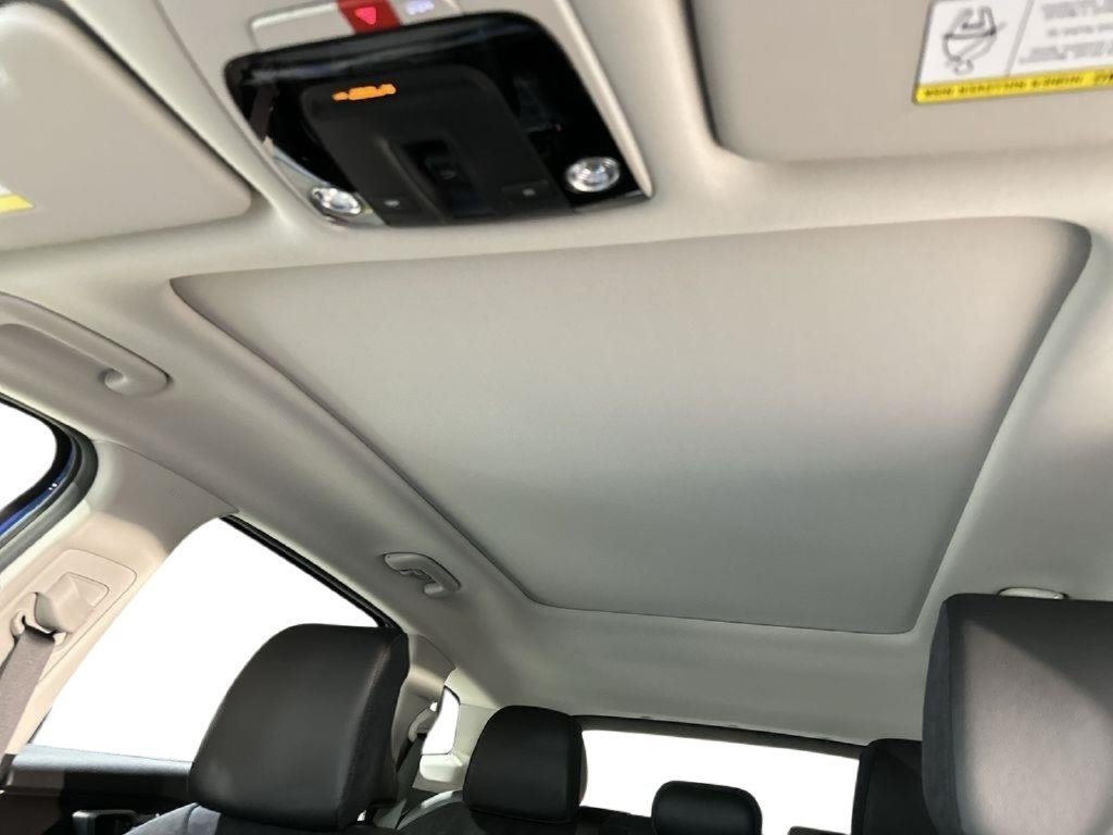New 2026 Kia Sportage SX FWD image 16