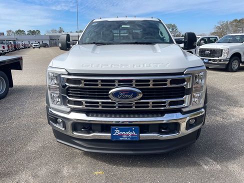 New 2026 Ford F450 XL w/ XL Chrome Package image 2