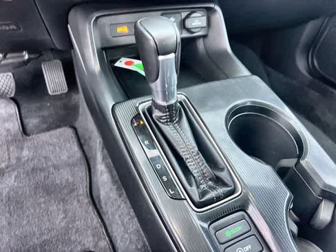 Certified 2022 Honda Civic EX image 16