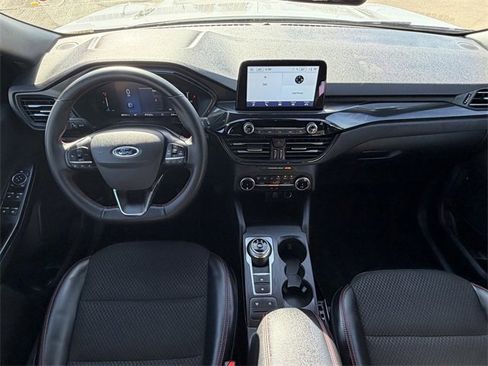 Used 2025 Ford Escape ST-Line image 9