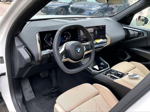 Used 2025 BMW X3 xDrive30i w/ Convenience Package image 16