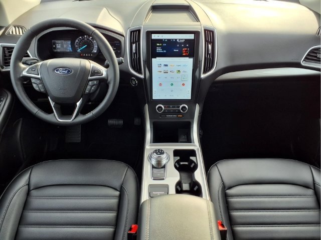 Used 2024 Ford Edge SEL w/ Convenience Package AWD/4WD image 16