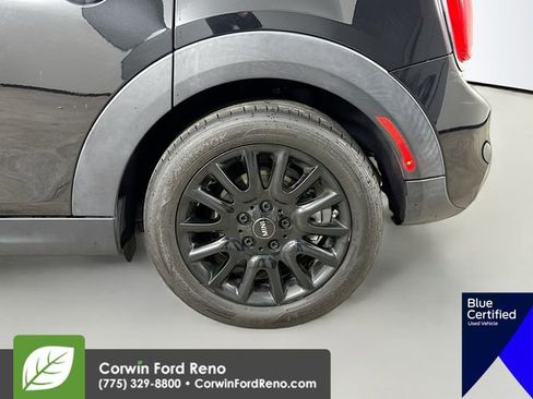 Used 2019 MINI Cooper S w/ Signature Upholstery Package image 31