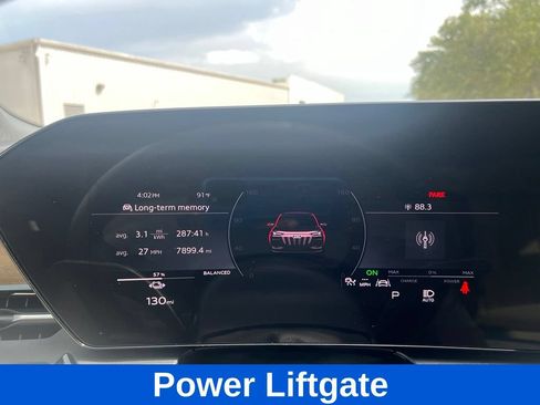 Used 2025 Audi Q6 e-tron Premium w/ Convenience Package RWD image 26