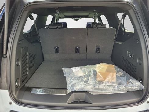 New 2026 GMC Yukon XL Denali w/ Denali Reserve Package image 7