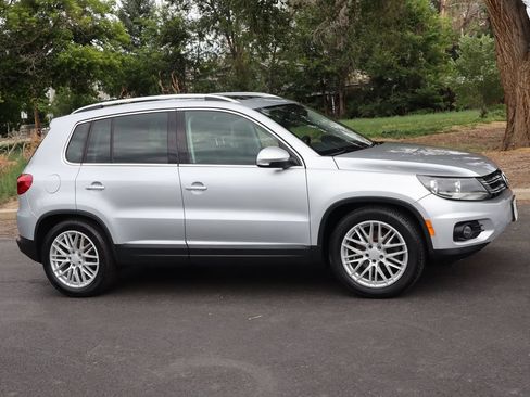 Used 2014 Volkswagen Tiguan SEL AWD/4WD image 2
