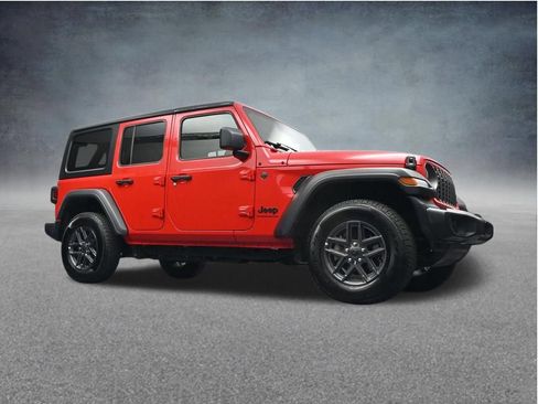 Used 2025 Jeep Wrangler Unlimited Sport AWD/4WD image 31
