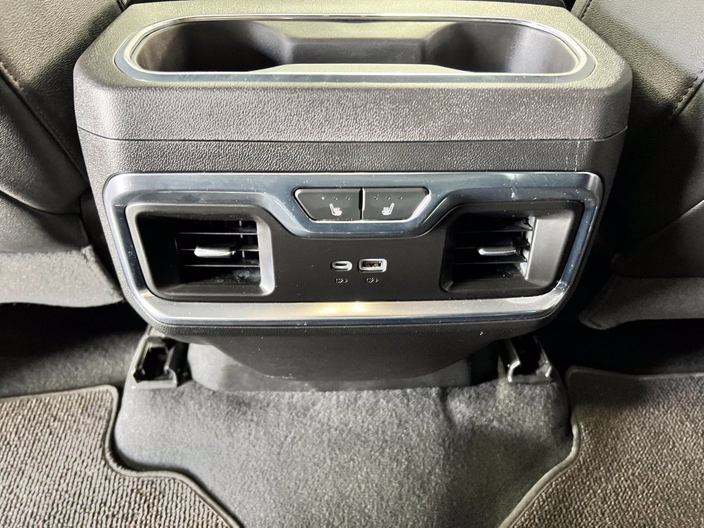 Used 2024 Chevrolet Silverado 1500 High Country w/ Technology Package AWD/4WD image 22