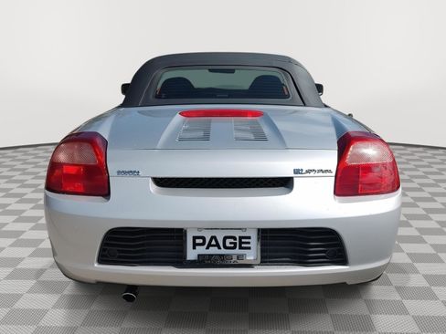Used 2002 Toyota MR2 RWD image 14