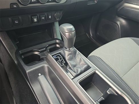 Used 2021 Toyota Tacoma 2WD Double Cab image 23