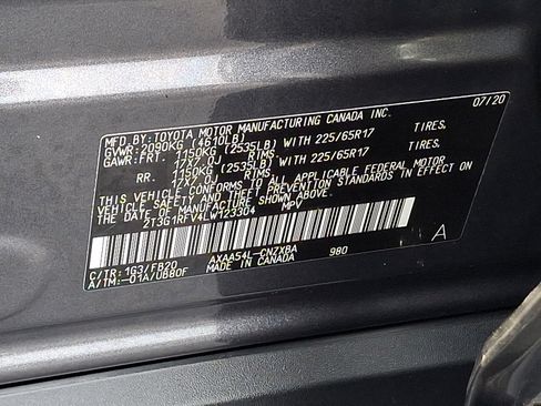 Used 2020 Toyota RAV4 LE w/ All Weather Liner Package AWD/4WD image 27