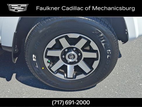 Used 2021 Toyota 4Runner TRD Off-Road Premium w/ Moonroof Package AWD/4WD image 8