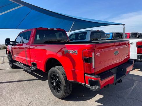 Used 2025 Ford F350 Lariat w/ Black Appearance Package image 4