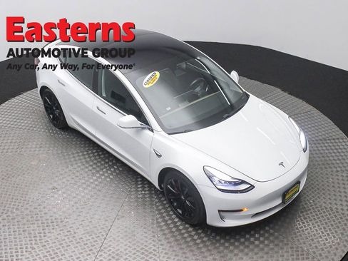 Used 2018 Tesla Model 3 Long Range AWD/4WD image 3