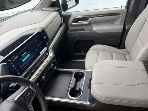 Certified 2025 Chevrolet Silverado 2500 LT w/ Leather Package image 26