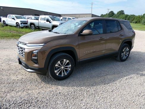 New 2027 Chevrolet Equinox LT AWD/4WD image 7