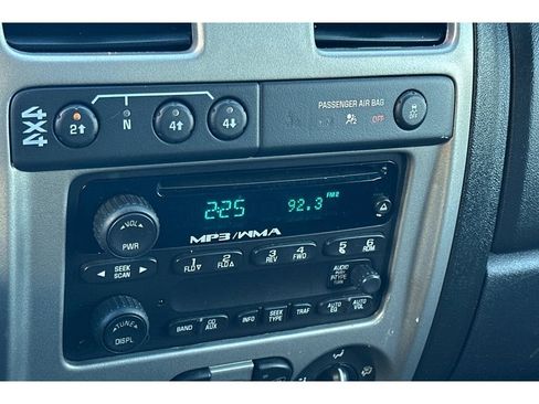 Used 2012 Chevrolet Colorado LT image 19