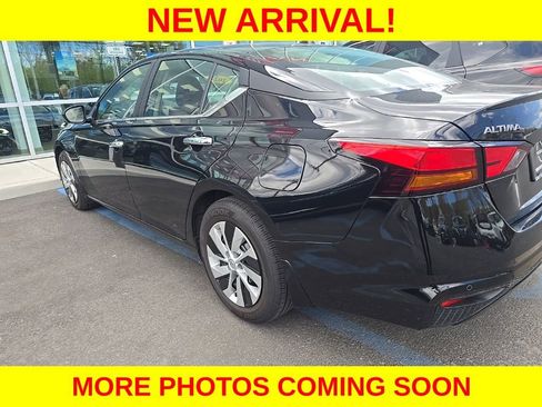 Used 2025 Nissan Altima 2.5 S image 13