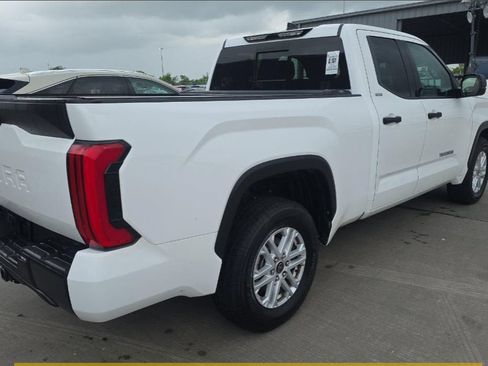 Used 2022 Toyota Tundra SR5 RWD image 3