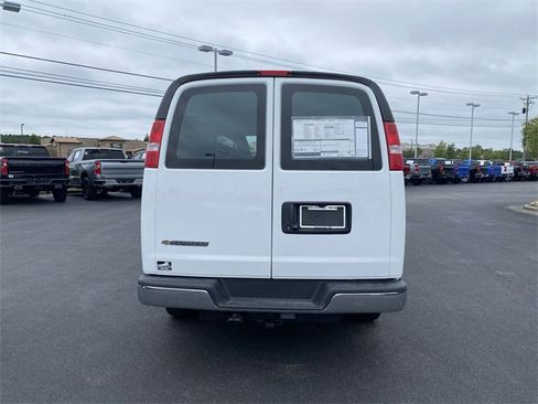 New 2025 Chevrolet Express 2500 w/ Driver Convenience Package image 7