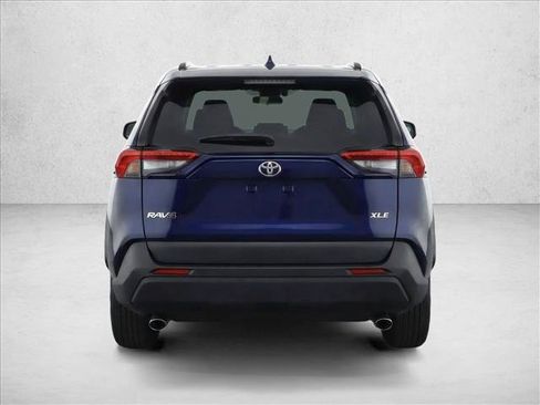 Used 2020 Toyota RAV4 XLE image 6