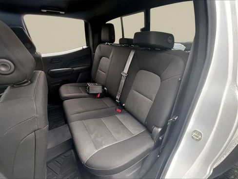 Used 2025 Chevrolet Colorado Trail Boss image 22