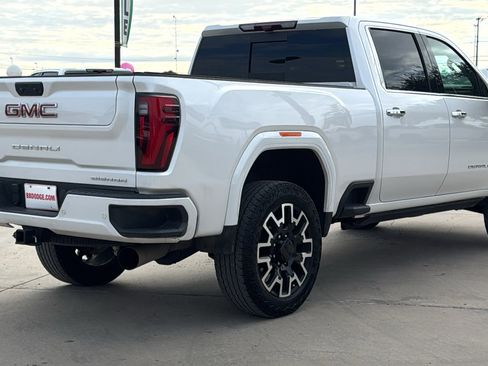 Used 2024 GMC Sierra 2500 Denali w/ Denali Reserve Package image 5
