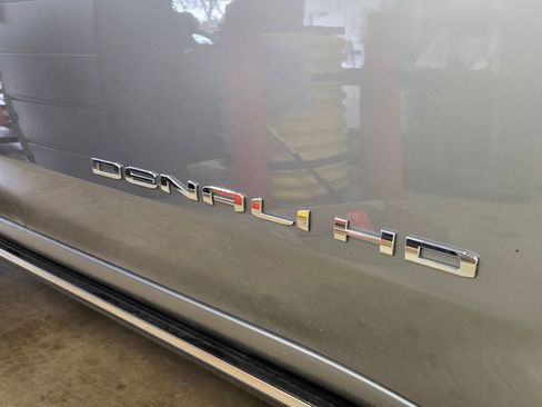 Used 2024 GMC Sierra 3500 Denali Ultimate image 7