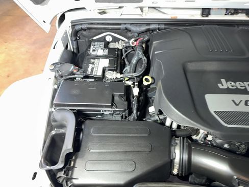 Used 2015 Jeep Wrangler Sahara w/ Connectivity Group image 82