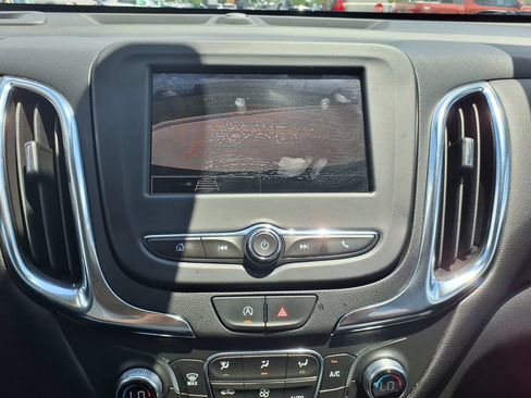 Used 2024 Chevrolet Equinox LT FWD image 28