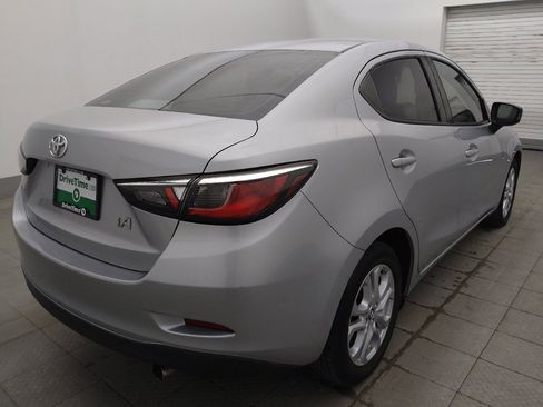 Used 2018 Toyota Yaris iA FWD image 7