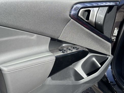 New 2026 BMW X3 xDrive30 w/ Premium Package image 18