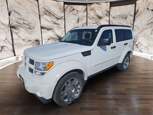 Used 2011 Dodge Nitro Heat image 1