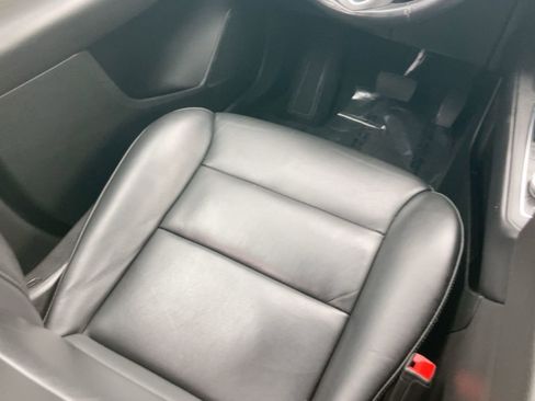 Used 2023 Cadillac XT4 Premium Luxury image 29