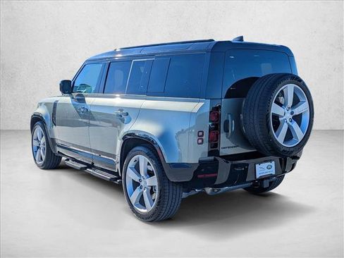 Certified 2025 Land Rover Defender 110 X-Dynamic SE image 8