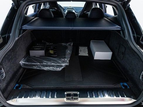 Used 2025 Aston Martin DBX 707 image 15